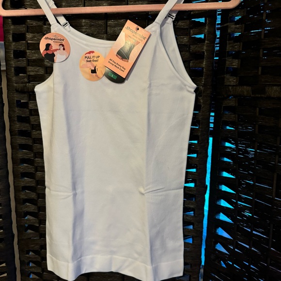Shapermint All Day Every Day Scoop Neck Cami NWT in White - Picture 3 of 4